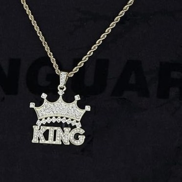 گردنبند و آویز پلاک فول نگین طرح تاج کینگ KING رنگ ثابت کد vn (پس کرایه)