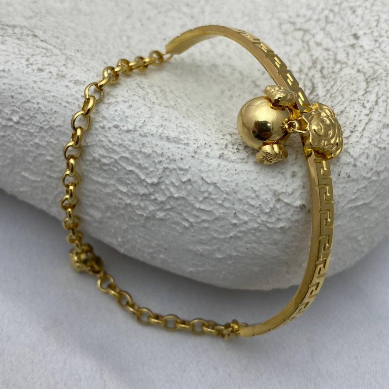 دستبند استیل زنانه طرح ورساچه Versace  زنجیری رنگ ثابت کد tj (پس کرایه)