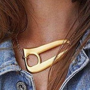 گردنبند و آویز پلاک آبکاری نقره طرح نیمانی رنگ ثابت کد tj  (پس کرایه)