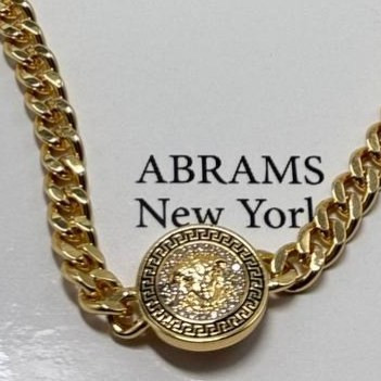 نیم ست گردنبند و دستبند و گوشواره طرح جواهری طرح ترکیبی کارتیر و ورساچه Versace نگین رنگ ثابت کد sm (پس کرایه)