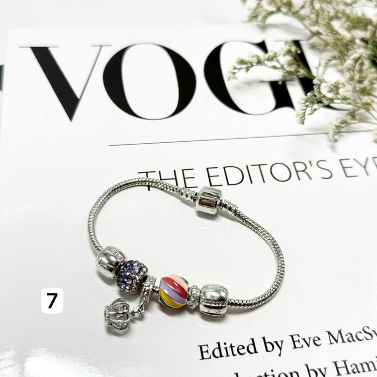 دستبند زنانه طرح پاندورا تنوع طرح و رنگ رنگ ثابت کد sm (پس کرایه)