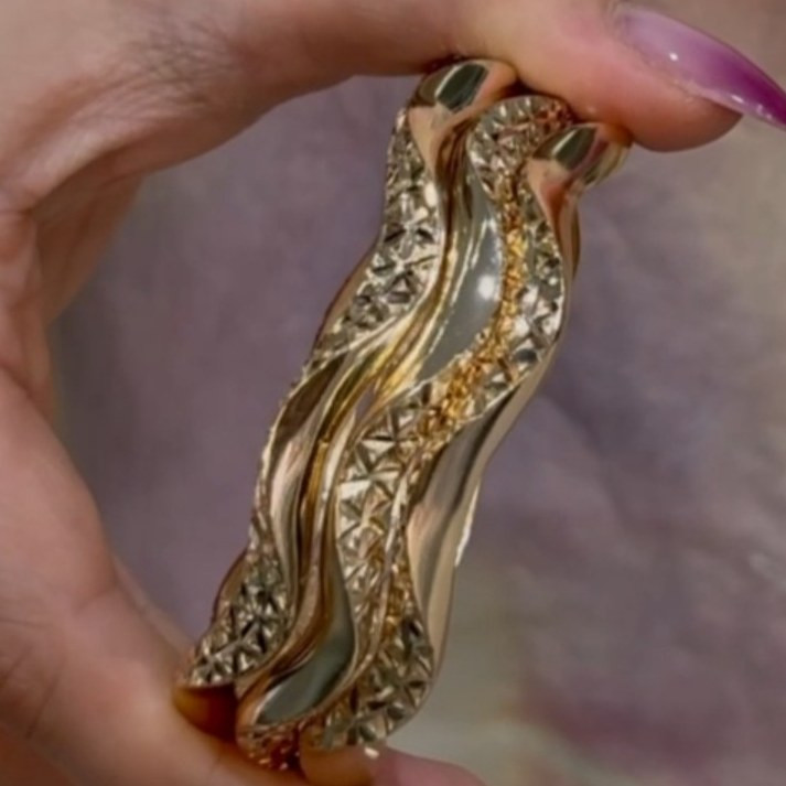 النگوی زنانه مشابه طلا طرح فیوژن مارپیچ رنگ ثابت کد gy (پس کرایه)