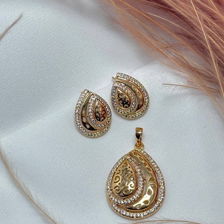نیم ست گردنبند و گوشواره ژوپینگ زنانه طرح پاپیون نگین تنوع طرح ثابت کد sm (پس کرایه)