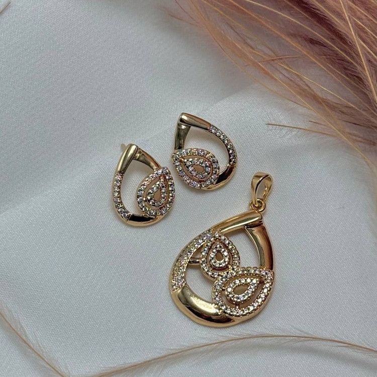 نیم ست گردنبند و گوشواره ژوپینگ زنانه طرح لوزی نگین تنوع طرح رنگ ثابت کد sm (پس کرایه)