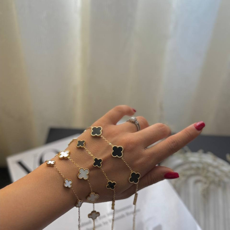 دستبند استیل زنانه طرح گل ونکلیف Vancleef رنگی تنوع رنگ رنگ ثابت کد sm (پس کرایه)