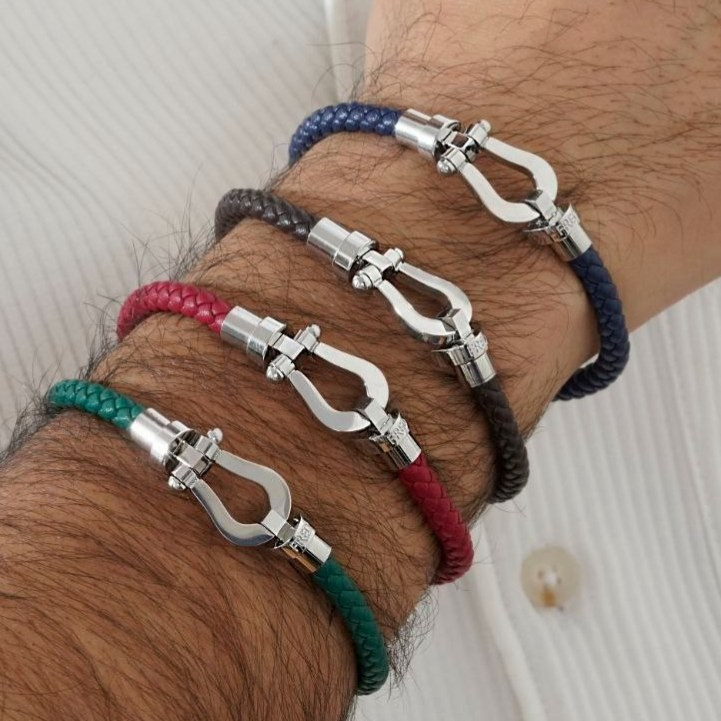 دستبند چرمی قفل استیل مگنتی امگا در تنوع رنگ کیفیت چرم عالی رنگ ثابت کد mp