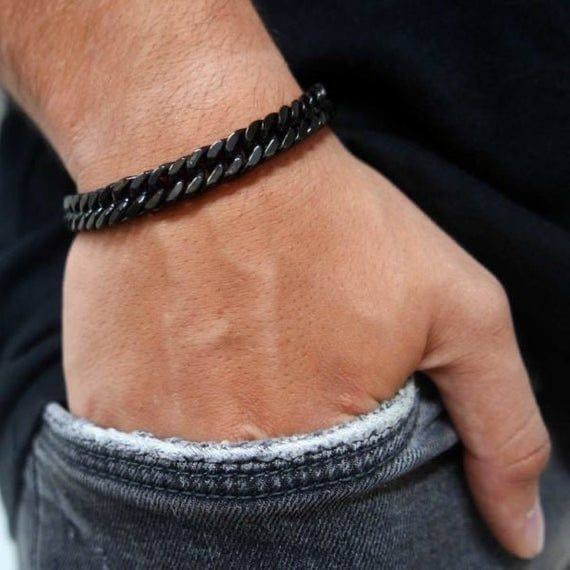 دستبند استیل مردانه زنجیری طرح کارتیر رنگ ثابت کد gy