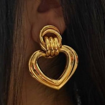 گوشواره آبکاری نقره زنانه طرح مینیمال قلب گره رنگ ثابت کد sm