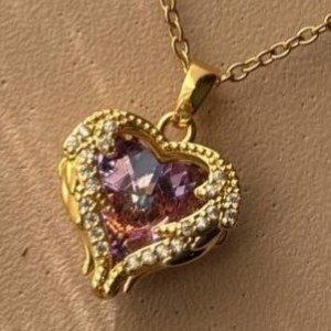 گردنبند و آویز پلاک استیل طرح قلب دور نگین رنگ ثابت کد sm