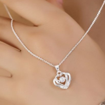 گردنبند و آویز زنانه آبکاری نقره طرح گل نگین تنوع طرح رنگ ثابت کد mp
