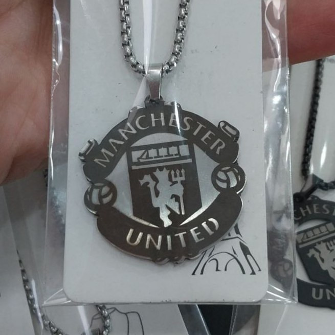 زنجیر و آویز پلاک استیل طرح منچستر MANCHESTER در دو مدل رنگ ثابت کد as