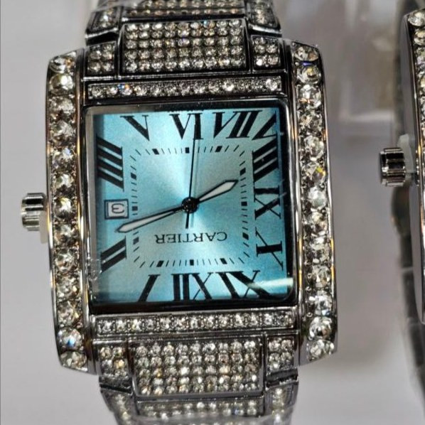 ساعت مچی زنانه کارتیر cartier فول نگین مخراج کاری تاریخ دار تنوع طرح رنگ ثابت کد vn