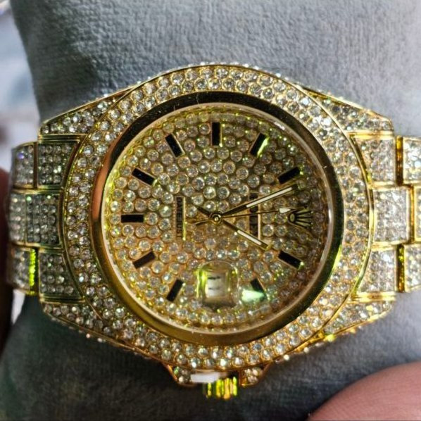 ساعت مچی زنانه رولکس ROLEX فول نگین مخراج کاری تاریخ دار تنوع طرح رنگ ثابت کد vn