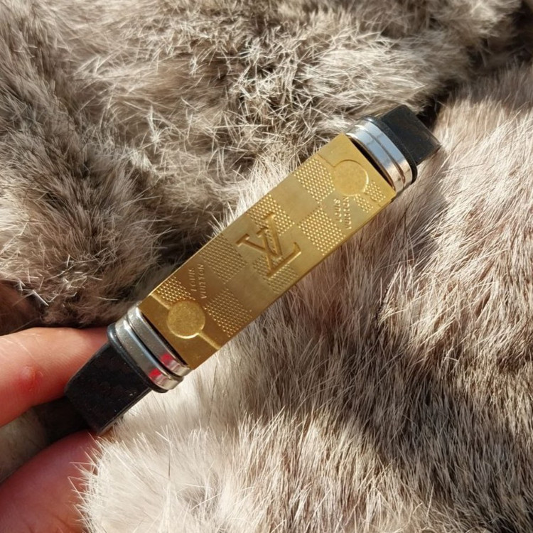 دستبند چرمی قفل و پلاک استیل مردانه ورساچ VERSACE تنوع طرح رنگ ثابت کد as