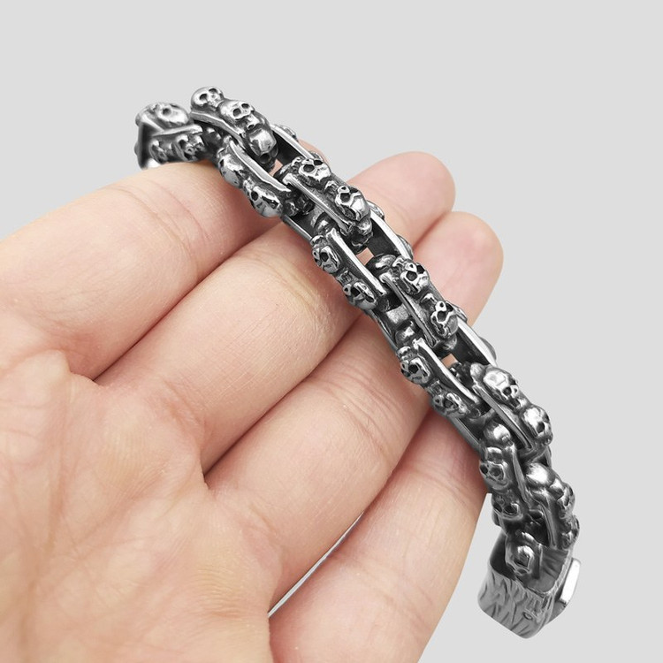 دستبند بنگل استیل اسکلت مدل Chain Skull رنگ ثابت