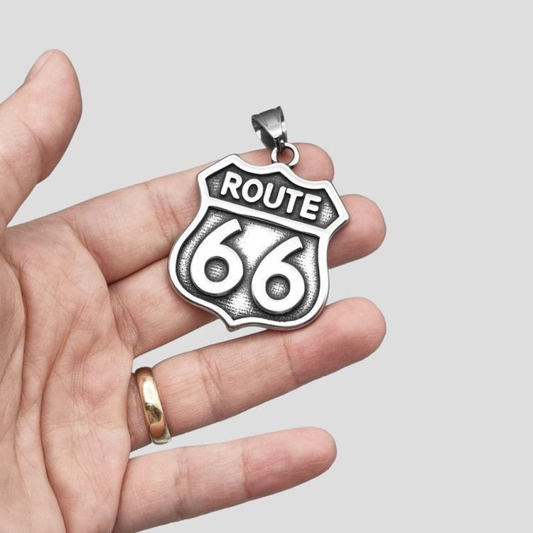 گردنبند و پلاک آویز استیل Route 66 رنگ ثابت کد ar