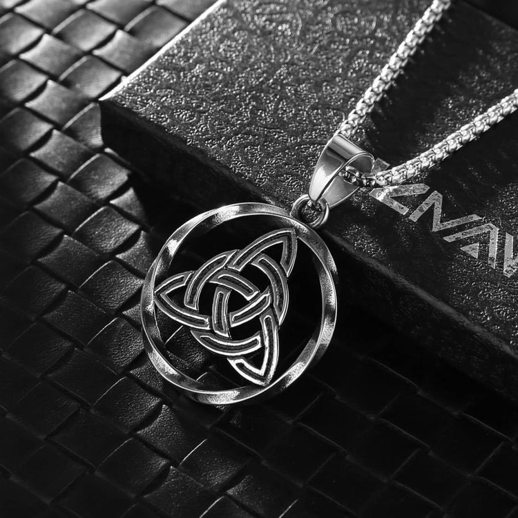 گردنبند و پلاک آویز استیل Triquetra حلقه عشق بی نهایت رنگ ثابت کد ar