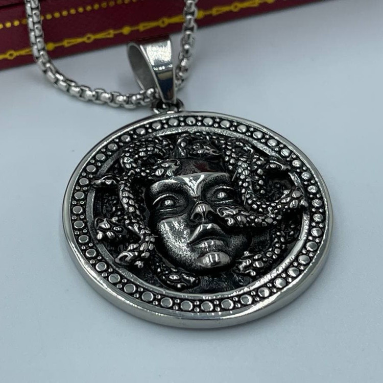 گردنبند و پلاک آویز استیل طرح مدوسا medusa طرح ورساچ رنگ ثابت کد ar