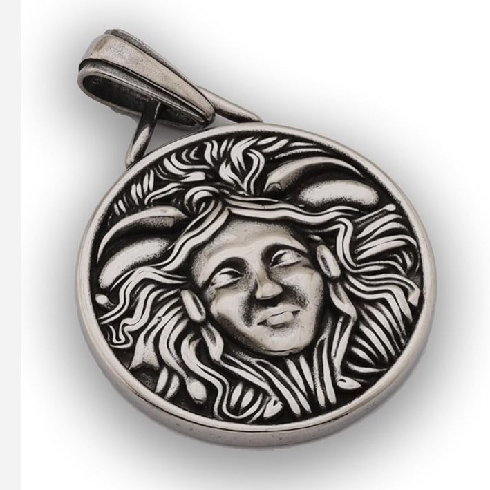 گردنبند و پلاک آویز استیل مدل مدوسا medusa طرح ورساچ رنگ ثابت کد ar