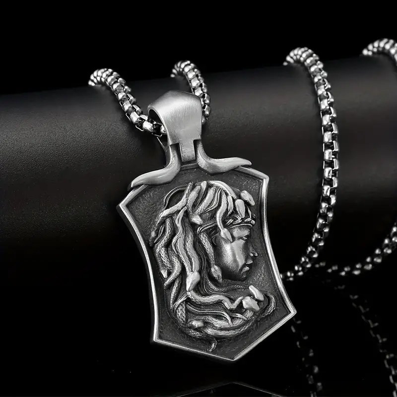 گردنبند و پلاک آویز استیل مدال مدوسا medusa طرح ورساچ رنگ ثابت کد ar