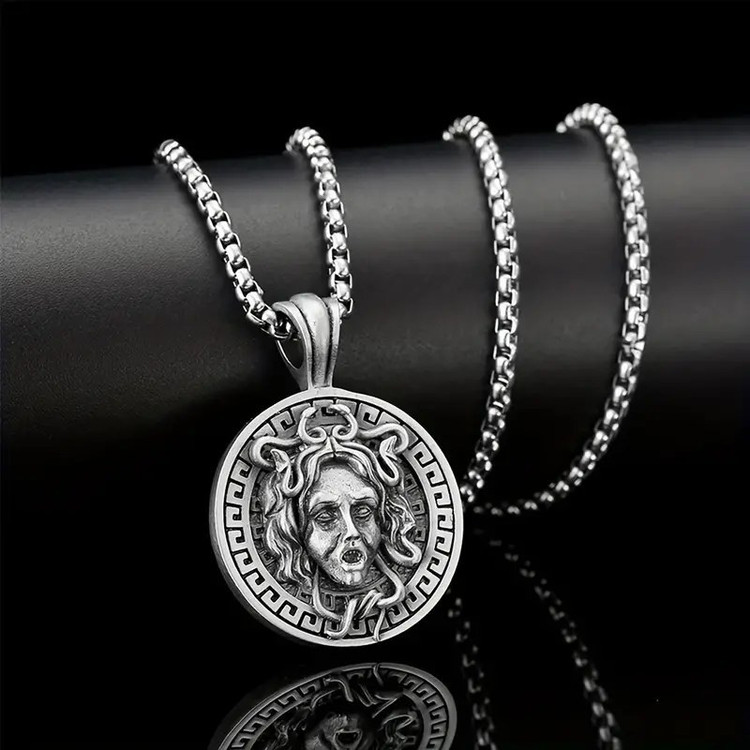 گردنبند و پلاک آویز استیل مدوسا medusa طرح ورساچ رنگ ثابت کد ar