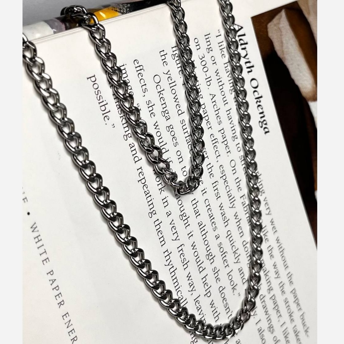 ست دستبند و گردنبند کارتیر استیل عیار316 نقره ای رنگ ثابت 5 میلیمتر