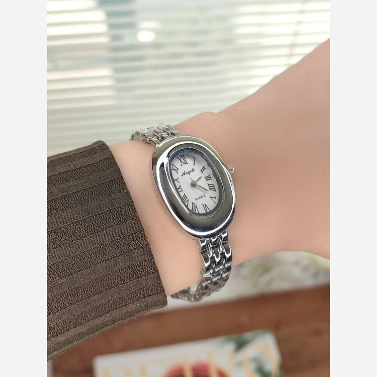 ساعت زنانه مارک Aoqili 6907236 بیضی