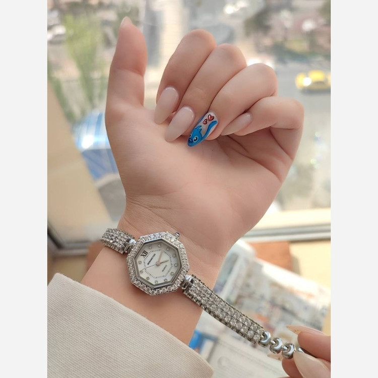 ساعت زنانه طرح نقره مارک MOBANGTUO 280030003288
