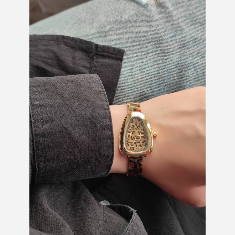 ساعت زنانه پلنگی مارک koushi 95012003