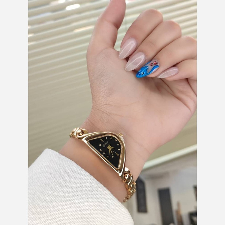 ساعت زنانه مارک cacaxi 210022503243