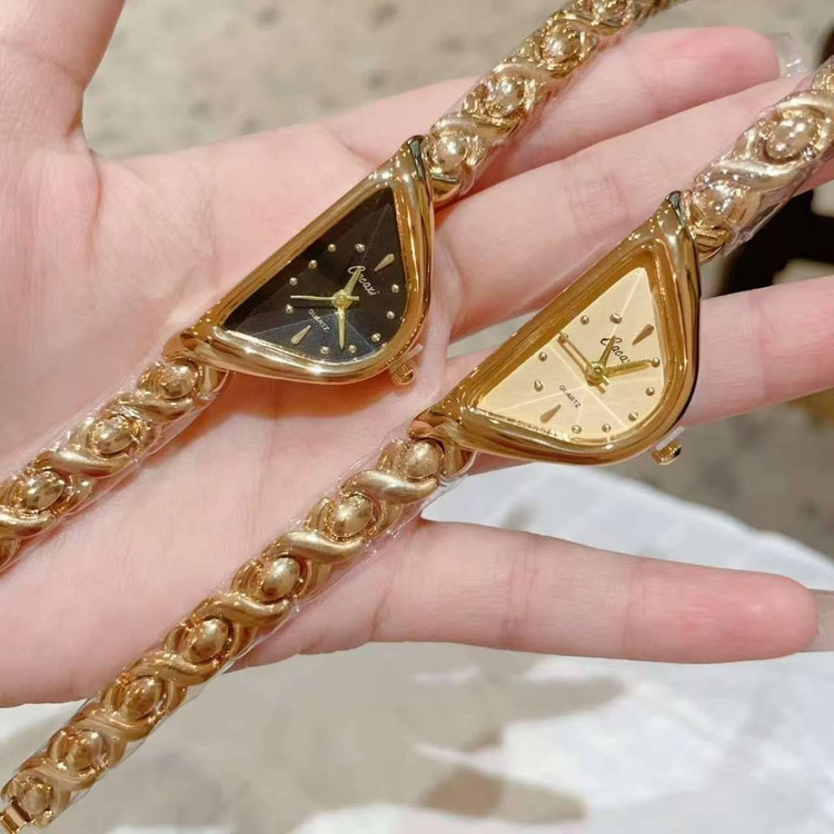 ساعت زنانه مارک cacaxi 210022503243
