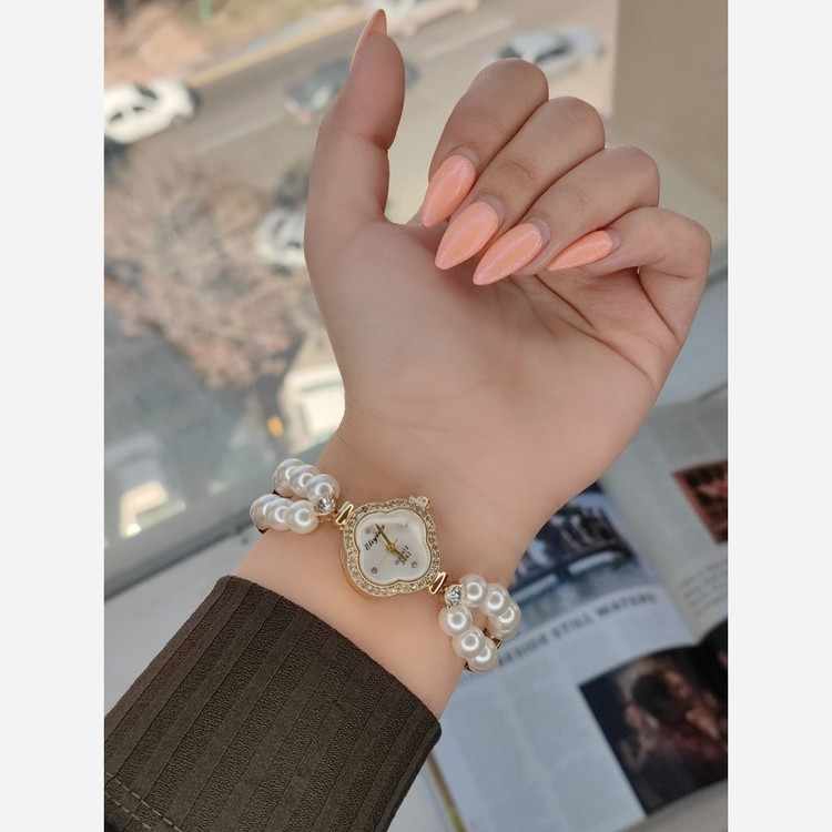 ساعت زنانه مرواریدی مارک الینا 45050071