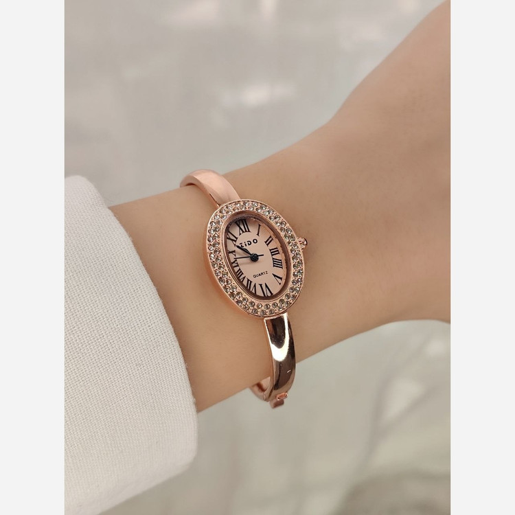 ساعت زنانه النگویی نگین دار مارک 55060073 ساعت النگویی زنانه با طراحی ظریف