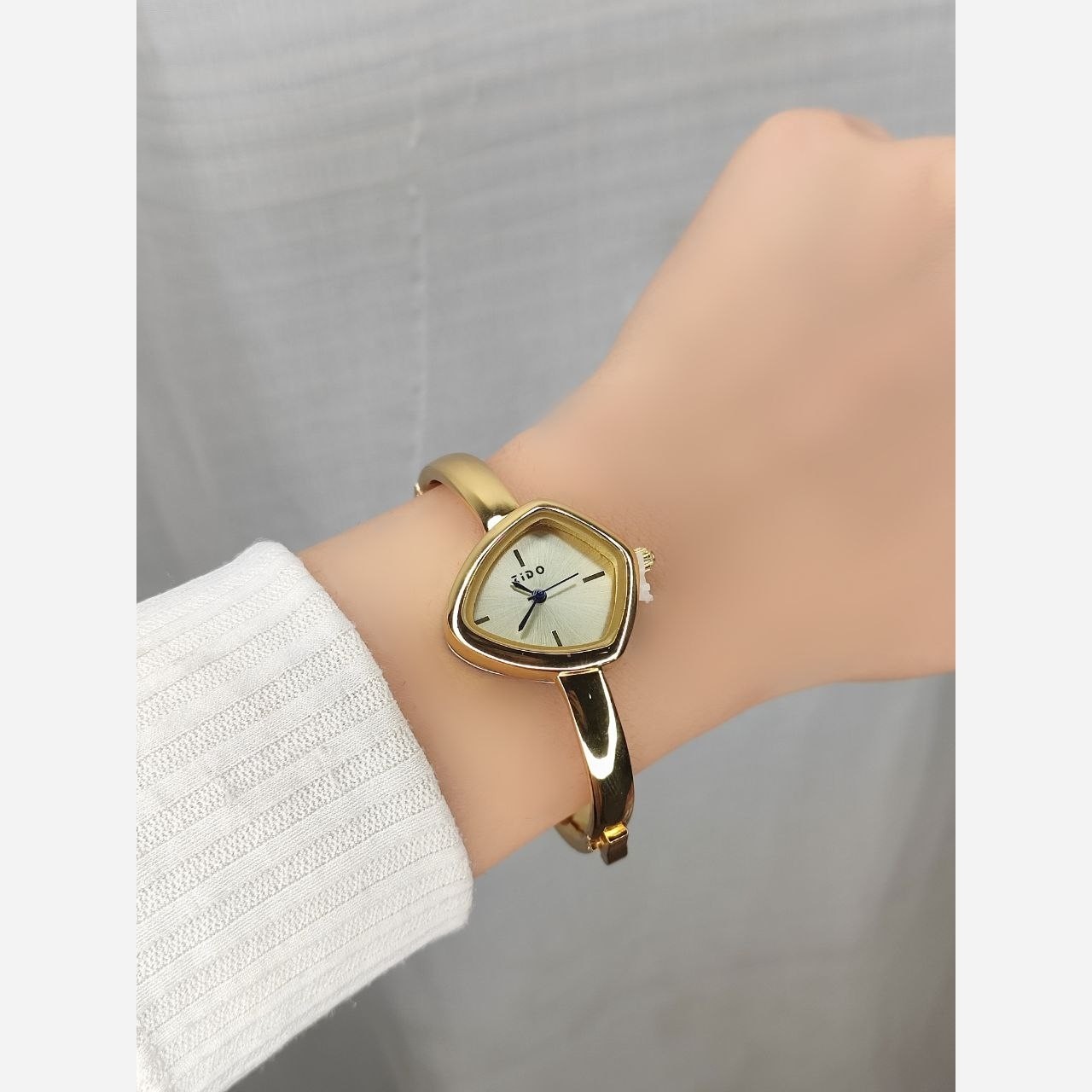 ساعت زنانه النگویی مارک zido 55060011