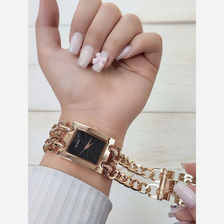 ساعت زنانه کارتیر مارک guess 650700708