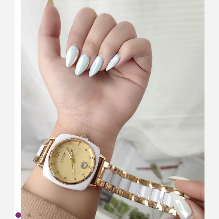 ساعت زنانه طرح سرامیکی مارک GUESS