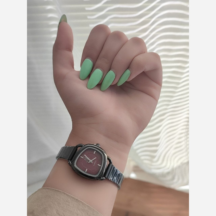 ساعت زنانه مارک flora