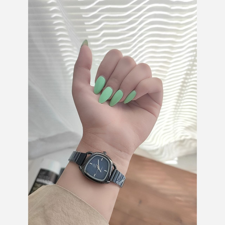 ساعت زنانه مارک flora
