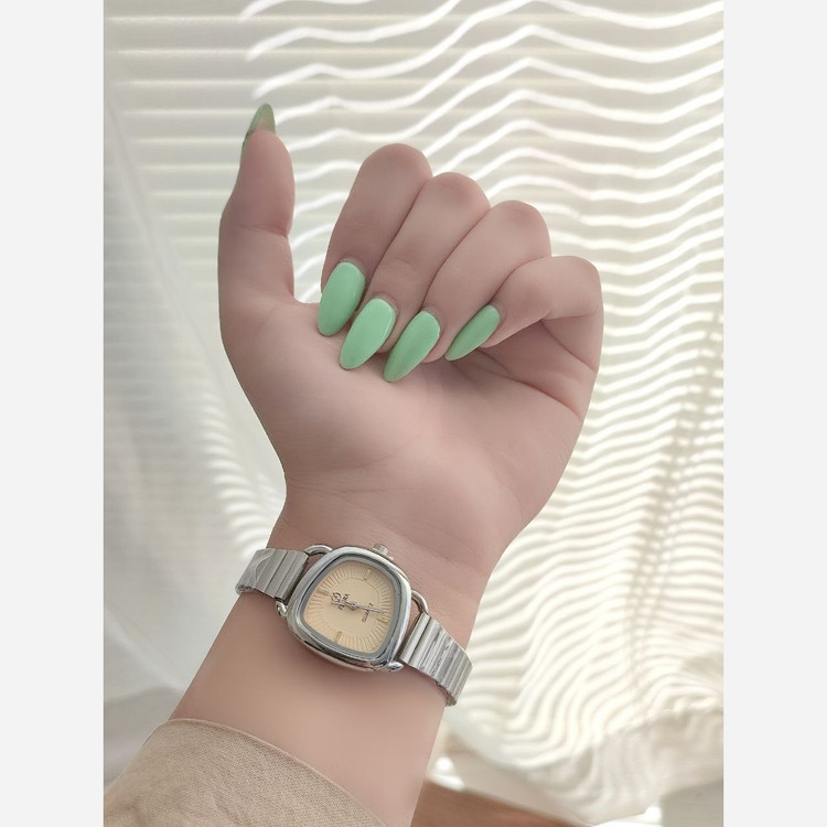 ساعت زنانه مارک flora