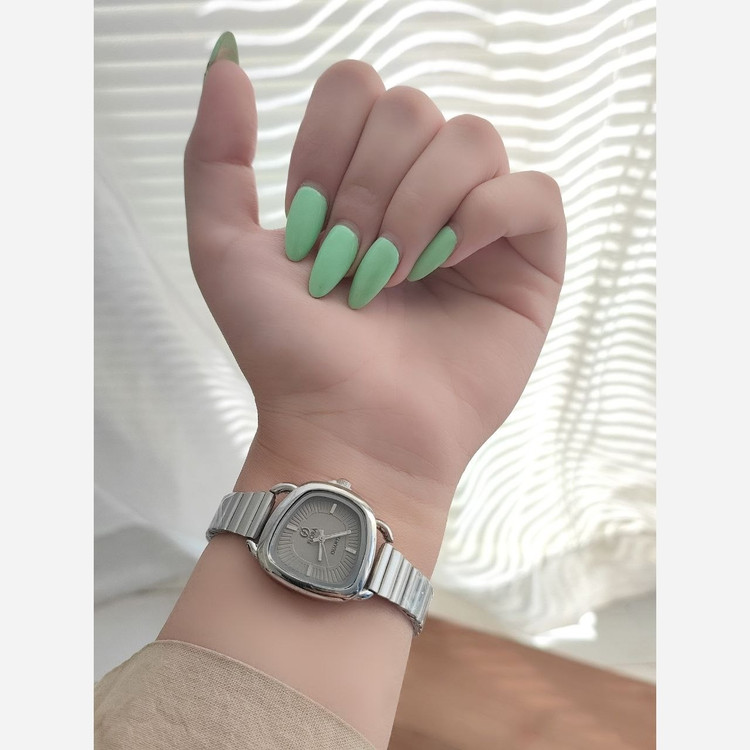 ساعت زنانه مارک flora