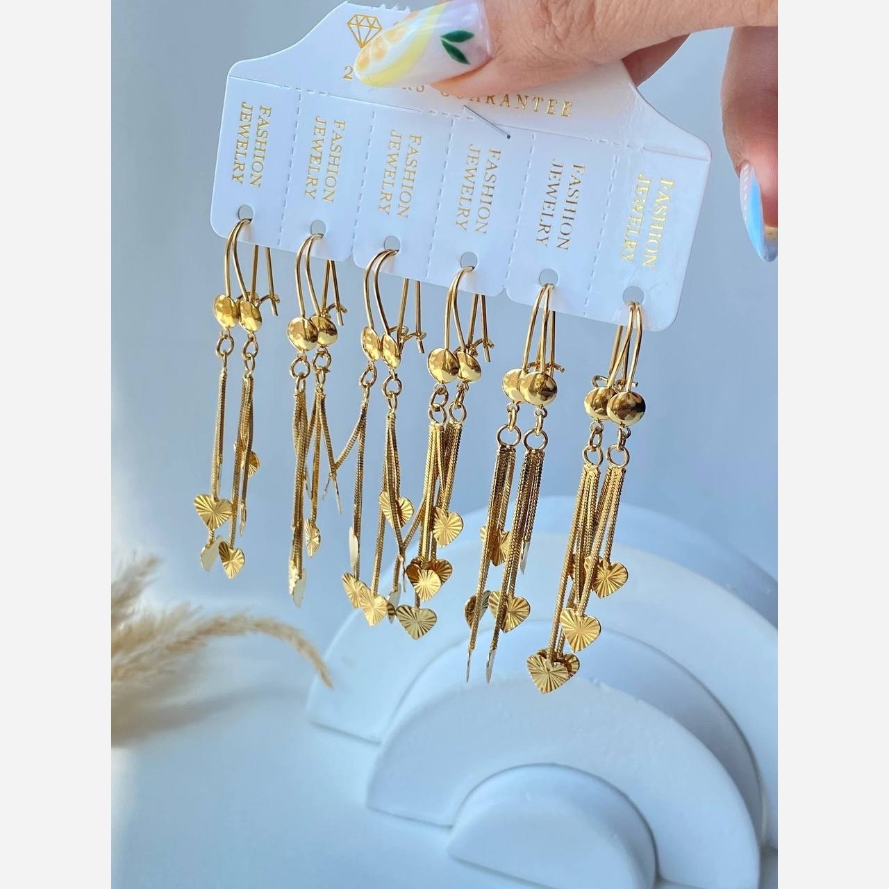 گوشواره ونکلیف رنگ ثایت طرح طلا