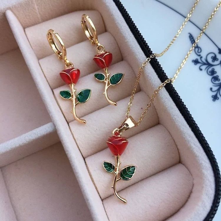 نیم ست زنانه گل رز جنس خارجی رنگ ثابت