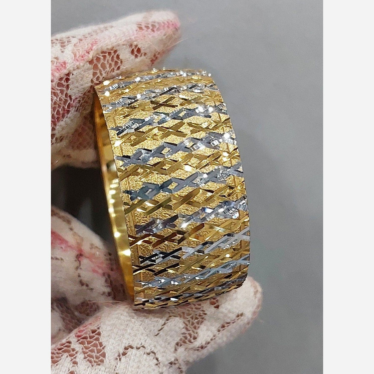 تکپوش طرح طلا رنگ ثابت خارجی زنانه