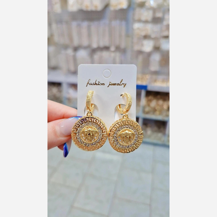 گوشواره طرح ورساچه رنگ ثابت ضد حساسیت