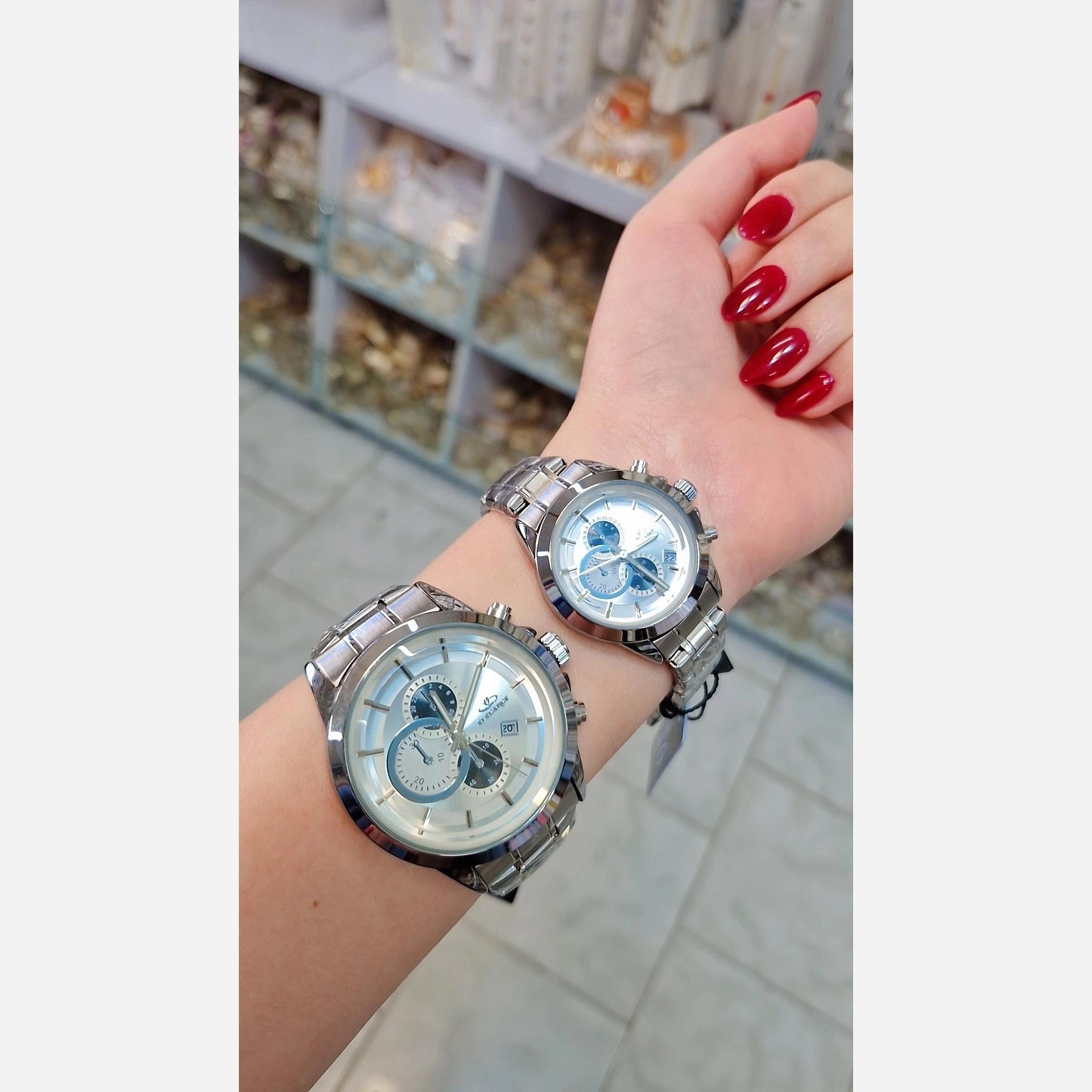 ساعت ست  زنانه مردانه رنگ ثابت