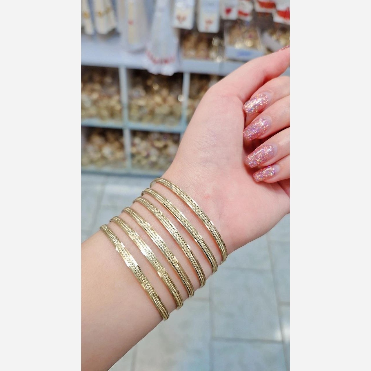 النگوی زنانه رنگ ثابت طلاروس پک شش تایی مشابه طلا