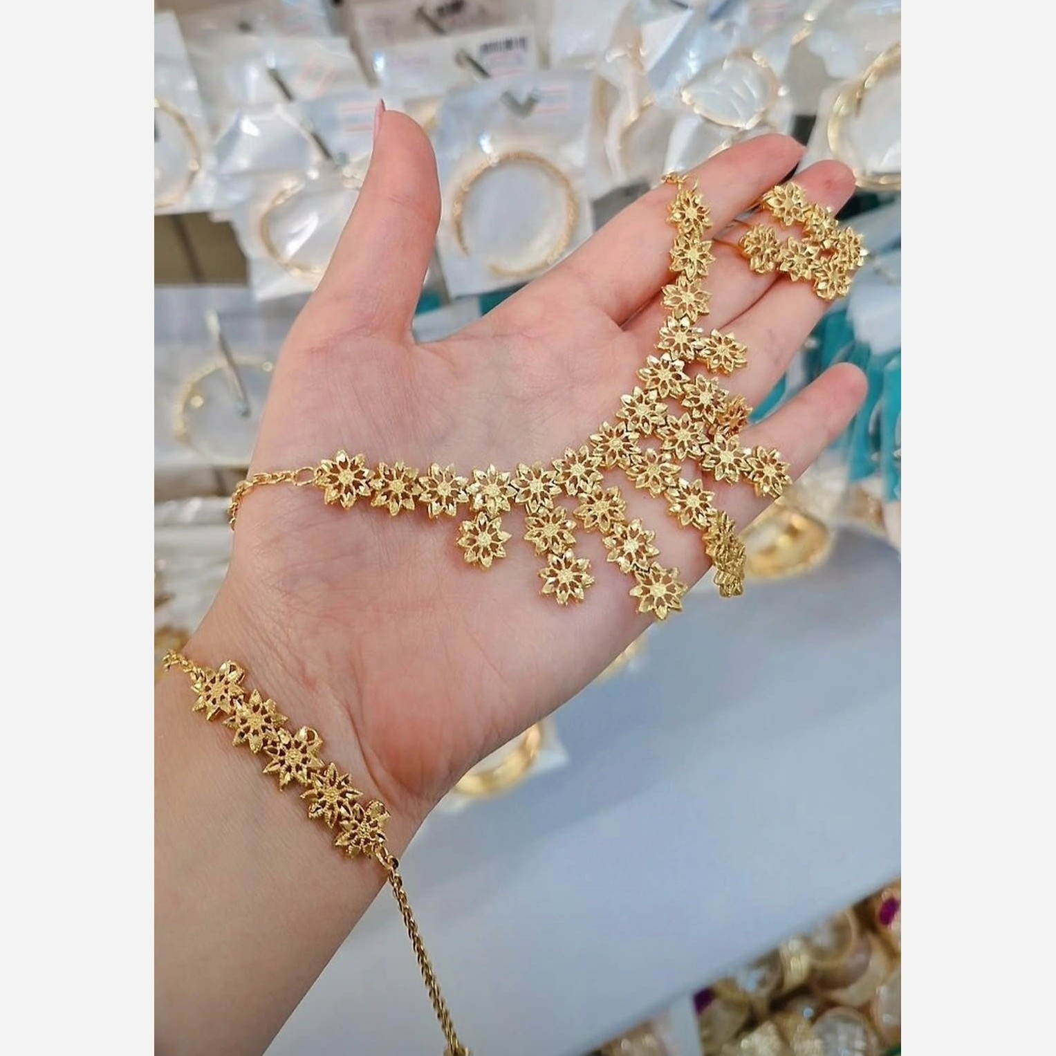 سرویس زنانه رنگ ثابت طرح طلا جدید