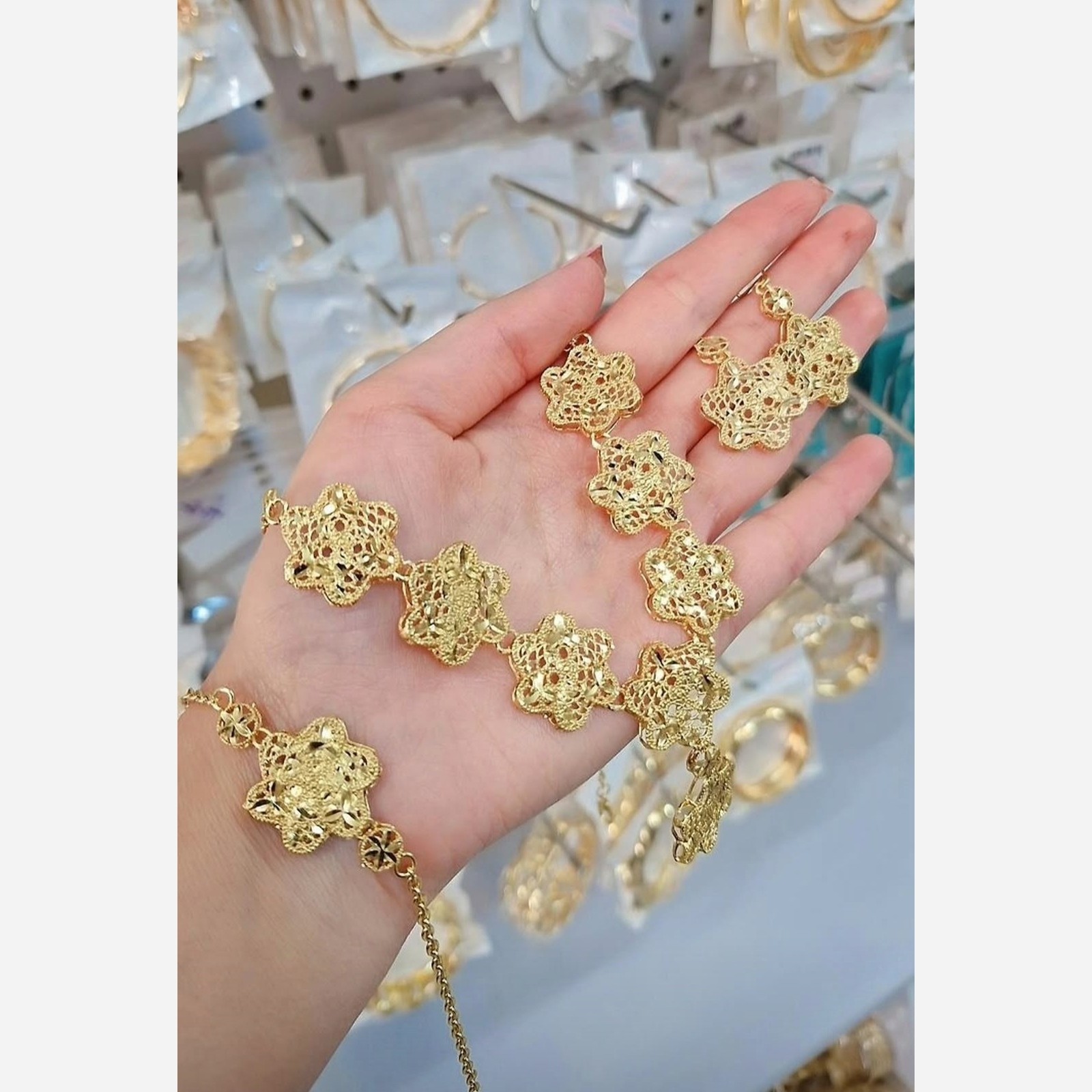سرویس طلا روس زنانه مشابه طلا