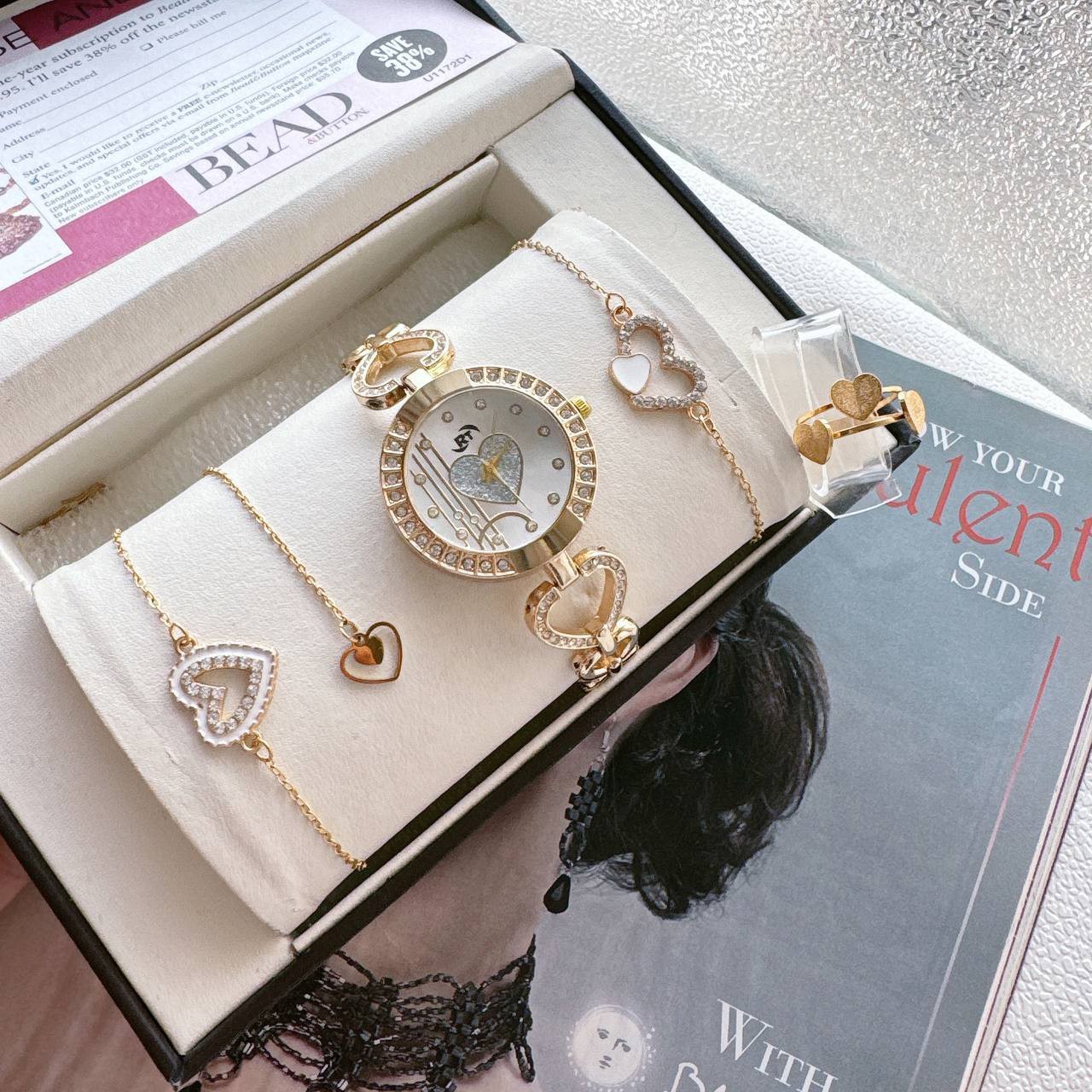 ست ساعت و دستبند و انگشتر دخترانه طرح قلب ساعت مارک RT