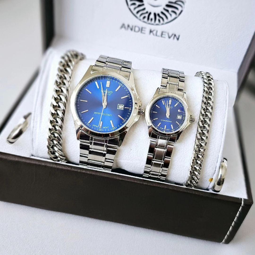ست ساعت زنانه و مردانه زوجی مارک CASIO تقویم دار با دستبند کارتیر و حلقه ست در سه رنگ بندی